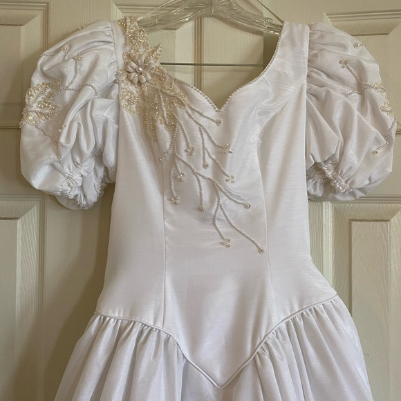Vintage Lisa Marie wedding dress brand new - Picture 3 of 5